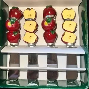 Crossroads 4 Hand Painted Apple Shaped Cheese Butter Dip Spreaders NWOT