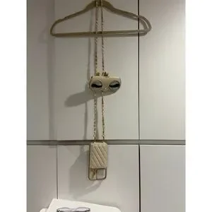 Custype quilted cream iPhone 15 pro Max Crossbody Case w sunglass case NWOT