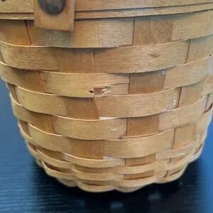 Cute LONGABERGER Baskett Handwoven In Dresden Ohio USA Signed SWZ 2000