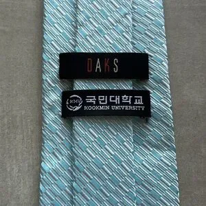 Daks