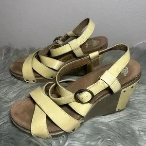 DANSKO Frida Taupe Leather Ankle Strap Studded Wedge Heel Sandals Size EU39/