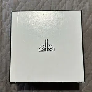 DBLEUDAZZLED NUDE “DAZZLING” CRYSTALLIZED SHEER “SWIRL” SKIN TONE PANTYHOSE