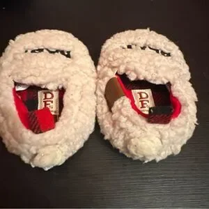 Dearfoams Kid’s Baby Bear Comfort Slippers Closed Back White Size 3-4. Wore Once