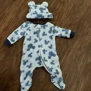 Disney baby fleece onesie & matching hat - size 3-6 month