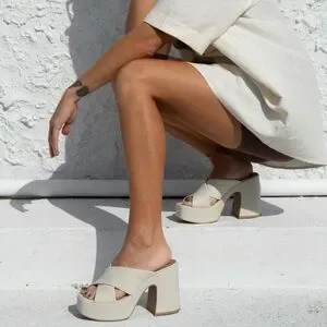 Dolce Vita Wonder Platform Leather Criss Cross Heels In Blush Nude