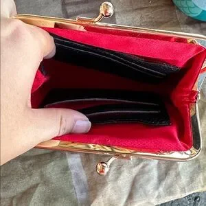 Dooney & Bourke Black Leather Kisslock Wallet