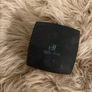 e.l.f. Body Glow Compact