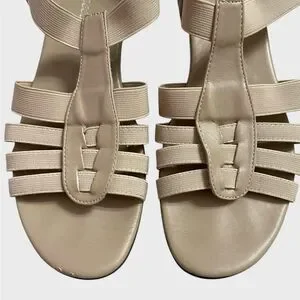 Easy Street Strappy Slip-On Sandals Sz 7.5 Beige Casual Summer Loungewear Office