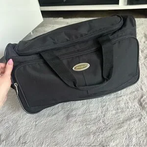 Eddie Bauer Black Duffel Bag Carry On Unisex Men’s Woman’s Tote