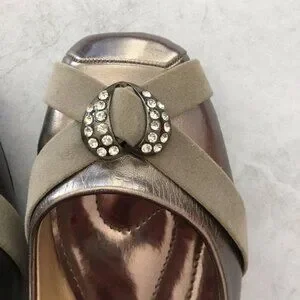 Elegant Metallic Velvet Heart Buckle Flats Shoes