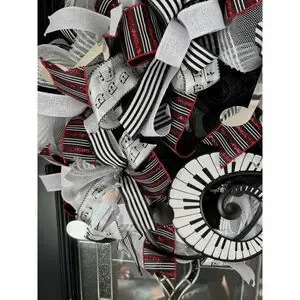 Elegant Music Deco Mesh Wreath