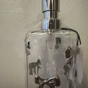 Elegant Silver Bow Soap Dispenser Clear With Silver Bows NWT