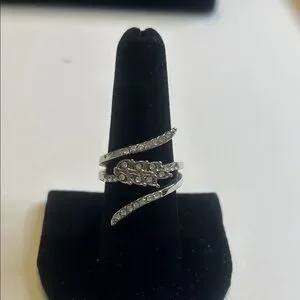 Elegant Silver Plated Swirl Ring