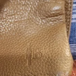 Elegant Tan Leather Crossbody Bag