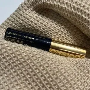 Estée Lauder  Sumptuous Extreme