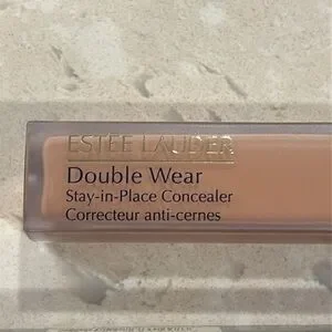 ESTEE LAUREN Double Wear Stay In Place Concealer 4C