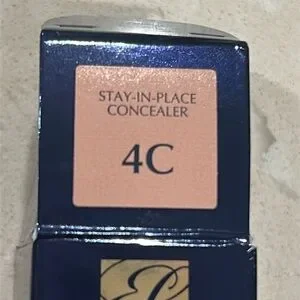 ESTEE LAUREN Double Wear Stay In Place Concealer 4C