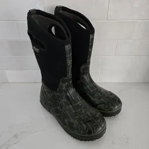 EUC Bogs Classic High Grasp Handle Waterproof Insulated Grafitti Snow Boots Sz 5