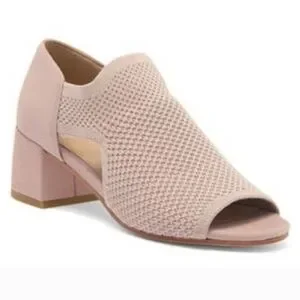 EUC EILEEN FISHER FERRIS KNIT SANDAL IN BLUSH SZ 8