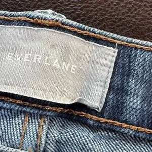 EVERLANE Men's Slim Blue wash Denim. 139393 - The Slim Fit Stretch Denim 33x32