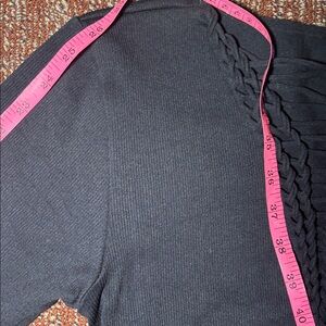 Fabletics Stretch Ribbed Cropped Seamless Braid Long Sleeve Top *no Marked Size