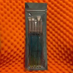 FARAH Show Me Magic Eye Brush Set