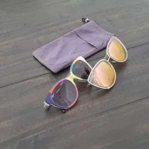 Fashion sunglasses bundle of two good condition
