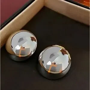 Fashionable Round Metal Stud Earrings Silvery Minimalist Style