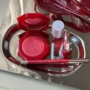FENTY CHERRY MOUTH 3-PIECE LIP SET + POUCH &
