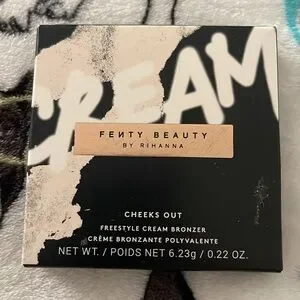 Fenty Teddy 05 Cheeks Out Freestyle Cream Bronzer