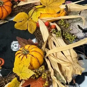 Festive Autumn Wreath With Pumpkins Gourds And Multi Colored Leaves NWT