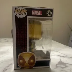 Funko Pop Gold Deadpool Collectible
