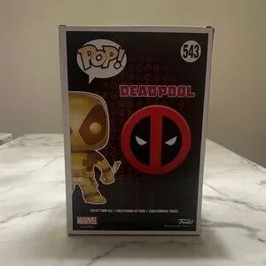 Funko Pop Gold Deadpool Collectible