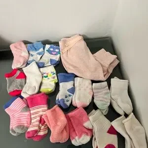 GAP Girl’s leggings & Colorful Socks Collection