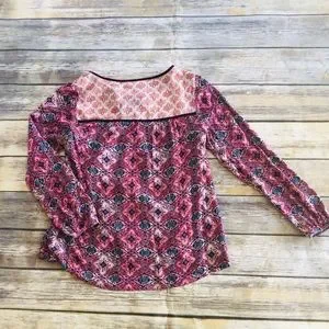 Girls Blouse With Pretty Patterns Size 16