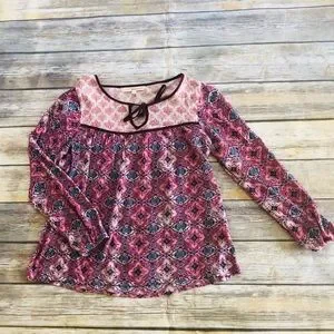 Girls blouse with pretty patterns Size 16