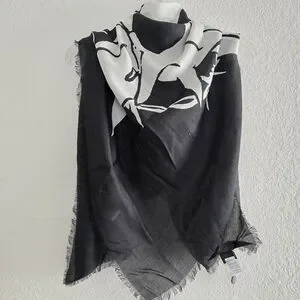 Givenchy Large Skull And Star Scarf Black