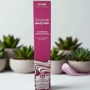 Grande Cosmetics GrandeMASCARA Conditioning Peptide Mascara – Rich Black