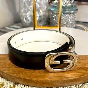 Gucci GG logo Belt size 28 this is a small size belt is for kids I believe so