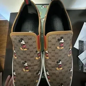 Gucci Mickey Mouse supreme Slide On 10.5 size With Box And Shoe Covers