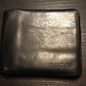 Gucci Vintage Classic Black Leather Unisex Wallet (GUC)