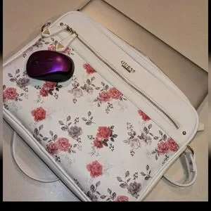 GUESS Floral Print Laptop EUC