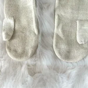 Gymboree Gold Sequin Mittens