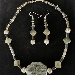 Hand Crafted One Of A Kind Choker Set In Agate/Labradorite/Shell/Coral & Silver