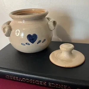Handmade Stoneware Country Cottage Garlic Keeper W/ Blue Heart Design Signed
