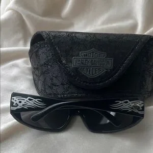 Harley-Davidson Sunglasses Dark Shades With Case