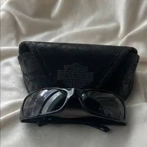 Harley-Davidson Sunglasses Dark Shades with Case