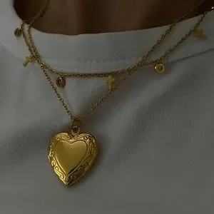 ❤️ Heart Pendant Necklace