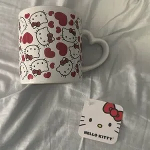 Hello kitty valentines mug