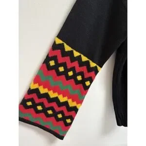 Holiday Time Feliz Navidad Christmas Sweater Women’s Large Pom Pom Fiesta